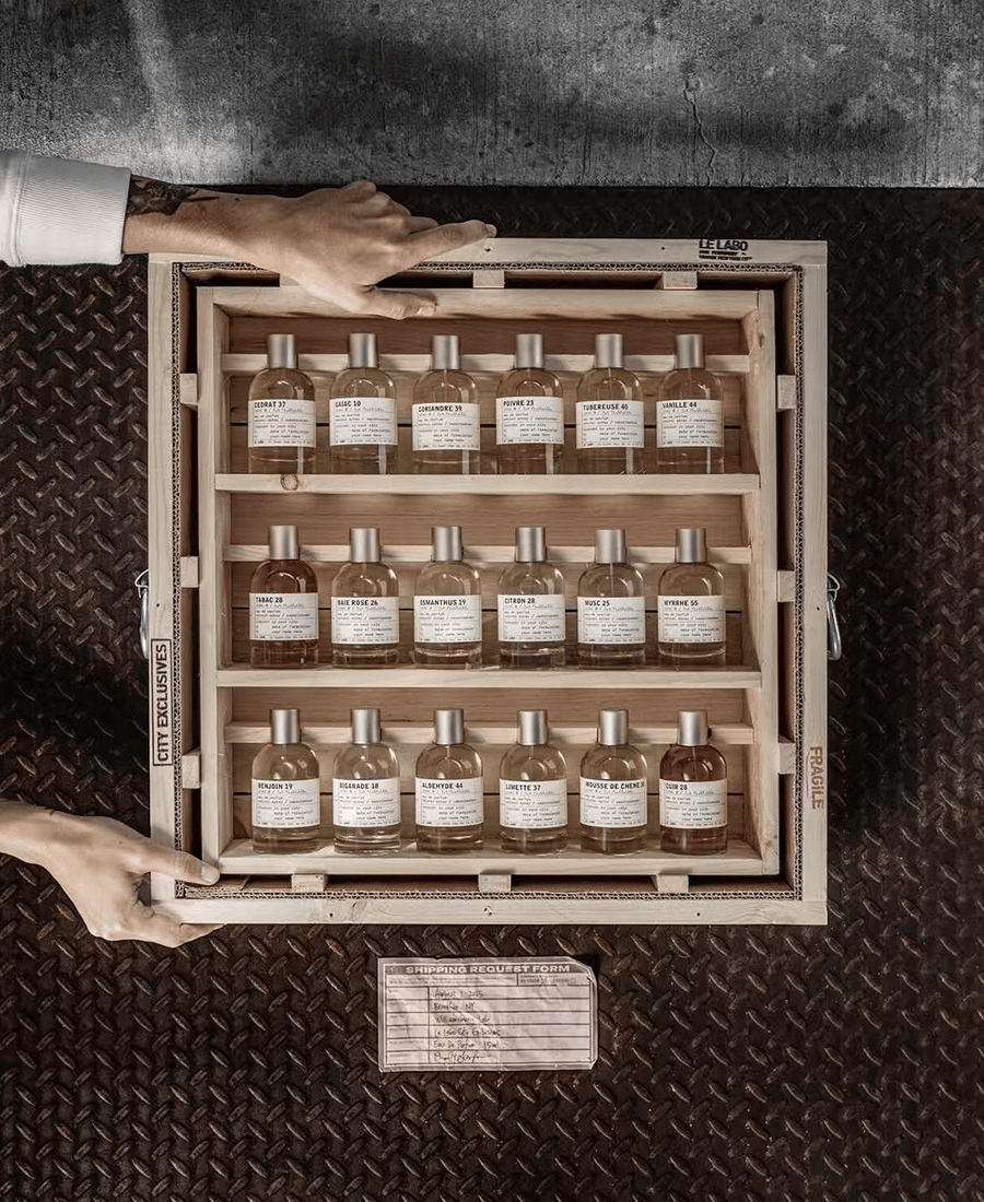 ”传播重构美妆的非功效叙事CQ9电子游戏网站“潮玩化(图4)